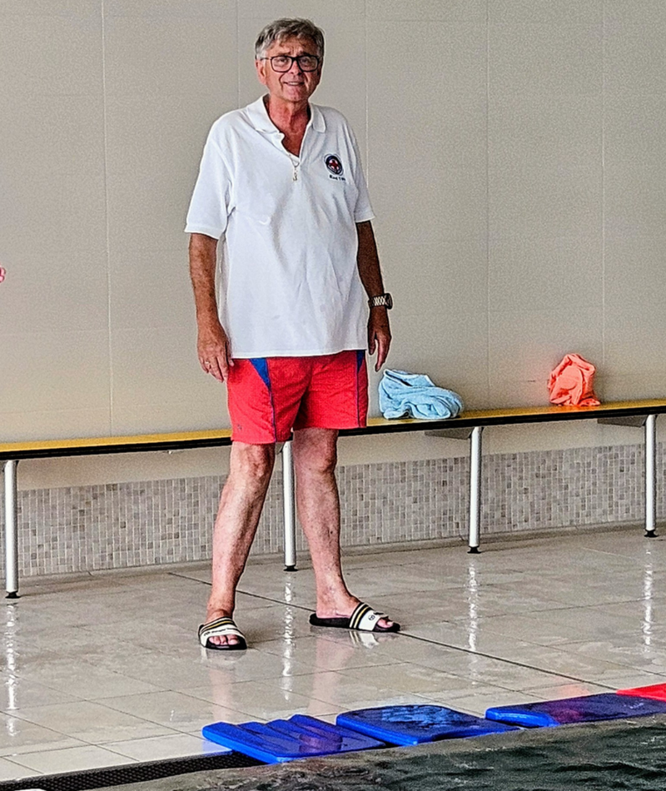 Sigi Held als Schwimmausbilder 